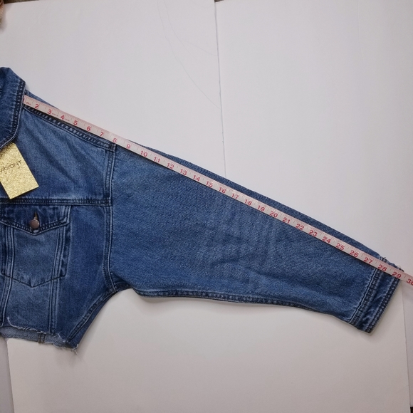 LAST ONE! Fashion Nova by Vibrant Denim Jacket - Picture 10 of 11